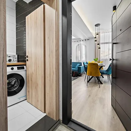 Capitolina Apartmens Old Town Apartment
