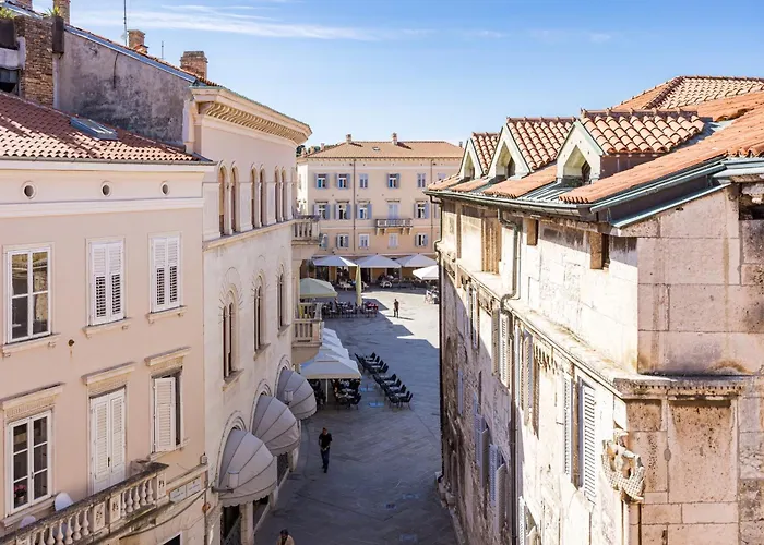 Lägenhet Capitolina Apartmens Old Town *